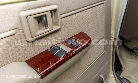 Acheter Import Voiture Toyota Land Cruiser Beige à Import - Dubai, Artibonite Acheter Import Voiture Toyota Land Cruiser Beige à Import - Dubai, Artibonite