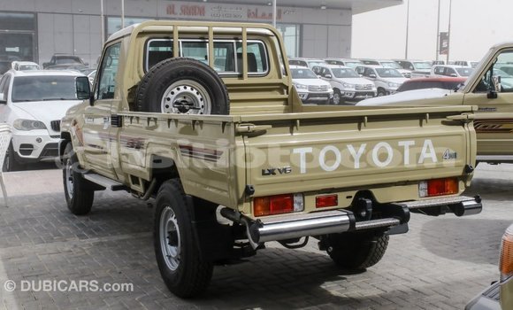 Acheter Import Voiture Toyota Land Cruiser Beige à Import - Dubai, Artibonite Acheter Import Voiture Toyota Land Cruiser Beige à Import - Dubai, Artibonite