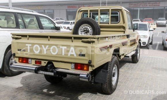 Acheter Import Voiture Toyota Land Cruiser Beige à Import - Dubai, Artibonite Acheter Import Voiture Toyota Land Cruiser Beige à Import - Dubai, Artibonite