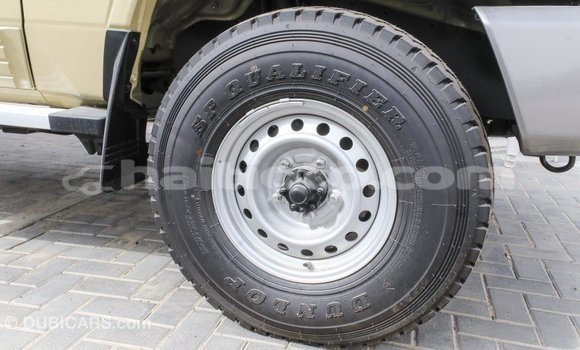 Acheter Import Voiture Toyota Land Cruiser Beige à Import - Dubai, Artibonite Acheter Import Voiture Toyota Land Cruiser Beige à Import - Dubai, Artibonite