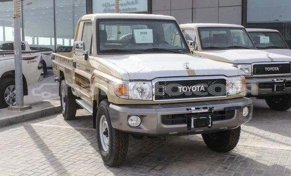 Acheter Import Voiture Toyota Land Cruiser Beige à Import - Dubai, Artibonite Acheter Import Voiture Toyota Land Cruiser Beige à Import - Dubai, Artibonite
