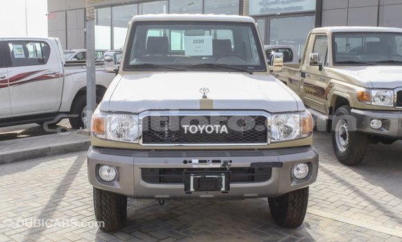 Acheter Import Voiture Toyota Land Cruiser Beige à Import - Dubai, Artibonite Acheter Import Voiture Toyota Land Cruiser Beige à Import - Dubai, Artibonite