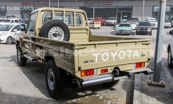 Acheter Import Voiture Toyota Land Cruiser Beige à Import - Dubai, Artibonite Acheter Import Voiture Toyota Land Cruiser Beige à Import - Dubai, Artibonite