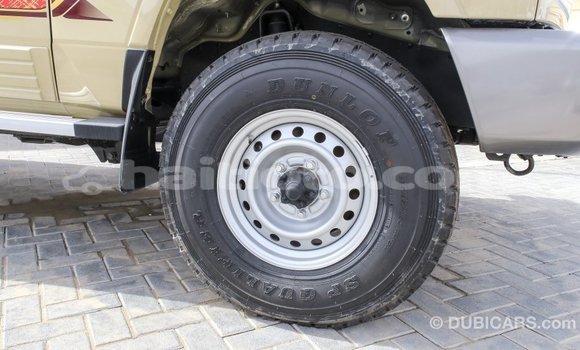 Acheter Import Voiture Toyota Land Cruiser Beige à Import - Dubai, Artibonite Acheter Import Voiture Toyota Land Cruiser Beige à Import - Dubai, Artibonite