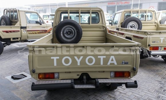 Acheter Import Voiture Toyota Land Cruiser Beige à Import - Dubai, Artibonite Acheter Import Voiture Toyota Land Cruiser Beige à Import - Dubai, Artibonite