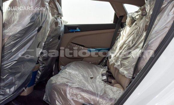 Acheter Import Voiture Hyundai Tucson Blanc à Import - Dubai, Artibonite Acheter Import Voiture Hyundai Tucson Blanc à Import - Dubai, Artibonite