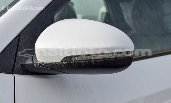 Acheter Import Voiture Hyundai Tucson Blanc à Import - Dubai, Artibonite Acheter Import Voiture Hyundai Tucson Blanc à Import - Dubai, Artibonite