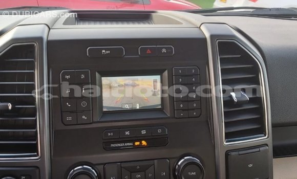 Acheter Import Voiture Ford Club Wagon Rouge à Import - Dubai, Artibonite Acheter Import Voiture Ford Club Wagon Rouge à Import - Dubai, Artibonite