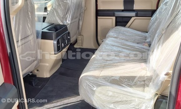 Acheter Import Voiture Ford Club Wagon Rouge à Import - Dubai, Artibonite Acheter Import Voiture Ford Club Wagon Rouge à Import - Dubai, Artibonite