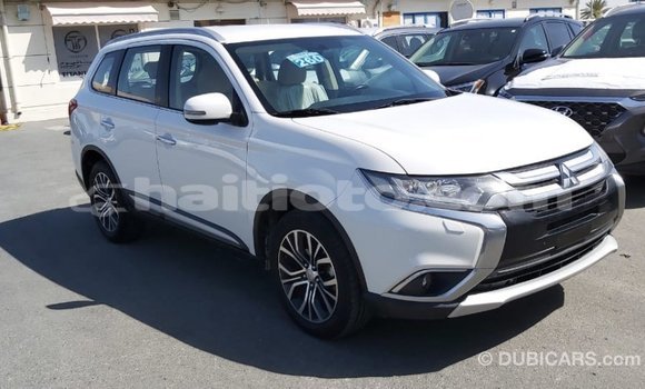 Acheter Import Voiture Mitsubishi Outlander Blanc à Import - Dubai, Artibonite Acheter Import Voiture Mitsubishi Outlander Blanc à Import - Dubai, Artibonite