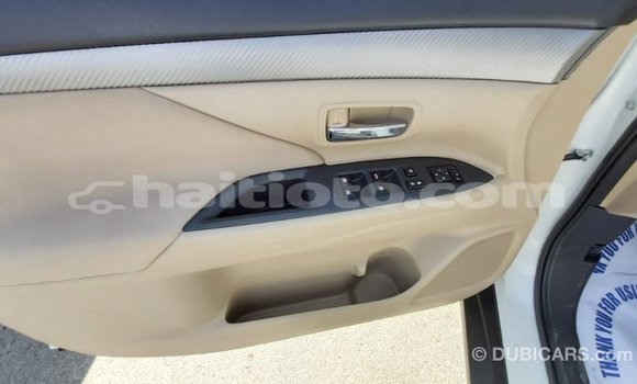 Acheter Import Voiture Mitsubishi Outlander Blanc à Import - Dubai, Artibonite Acheter Import Voiture Mitsubishi Outlander Blanc à Import - Dubai, Artibonite
