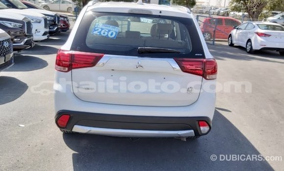 Acheter Import Voiture Mitsubishi Outlander Blanc à Import - Dubai, Artibonite Acheter Import Voiture Mitsubishi Outlander Blanc à Import - Dubai, Artibonite