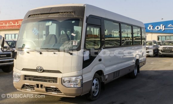 Acheter Import Voiture Toyota Coaster Blanc à Import - Dubai, Artibonite Acheter Import Voiture Toyota Coaster Blanc à Import - Dubai, Artibonite