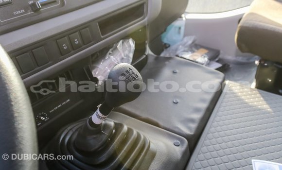 Acheter Import Voiture Toyota Coaster Blanc à Import - Dubai, Artibonite Acheter Import Voiture Toyota Coaster Blanc à Import - Dubai, Artibonite