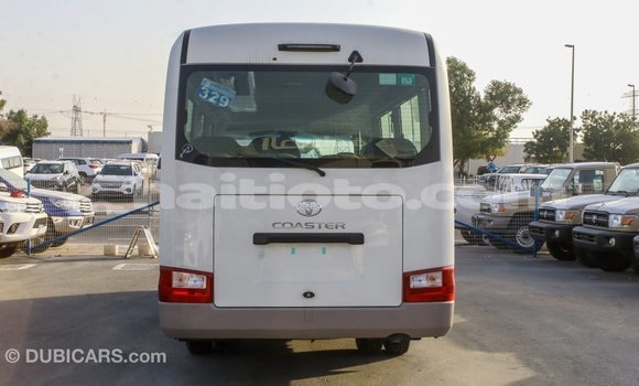 Acheter Import Voiture Toyota Coaster Blanc à Import - Dubai, Artibonite Acheter Import Voiture Toyota Coaster Blanc à Import - Dubai, Artibonite