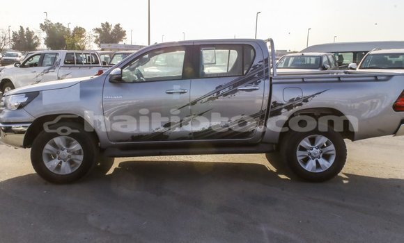 Acheter Import Voiture Toyota Hilux Autre à Import - Dubai, Artibonite Acheter Import Voiture Toyota Hilux Autre à Import - Dubai, Artibonite