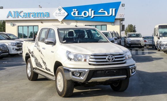Acheter Import Voiture Toyota Hilux Blanc à Import - Dubai, Artibonite Acheter Import Voiture Toyota Hilux Blanc à Import - Dubai, Artibonite