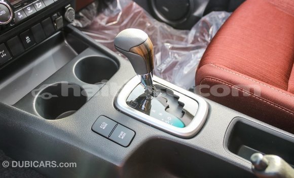Acheter Import Voiture Toyota Hilux Blanc à Import - Dubai, Artibonite Acheter Import Voiture Toyota Hilux Blanc à Import - Dubai, Artibonite