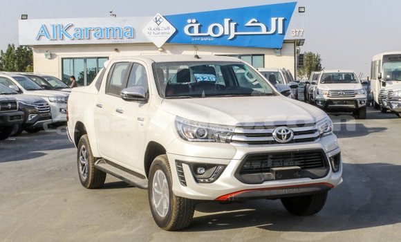 Acheter Import Voiture Toyota Hilux Blanc à Import - Dubai, Artibonite Acheter Import Voiture Toyota Hilux Blanc à Import - Dubai, Artibonite