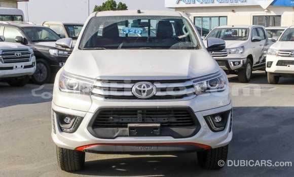 Acheter Import Voiture Toyota Hilux Blanc à Import - Dubai, Artibonite Acheter Import Voiture Toyota Hilux Blanc à Import - Dubai, Artibonite