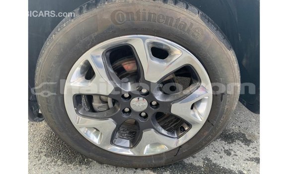 Acheter Import Voiture Jeep Compass Blanc à Import - Dubai, Artibonite Acheter Import Voiture Jeep Compass Blanc à Import - Dubai, Artibonite