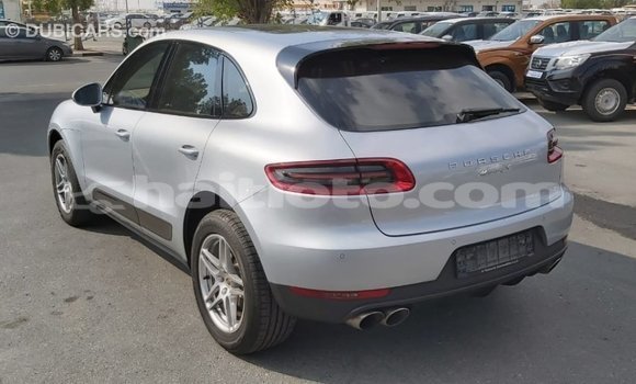 Acheter Import Voiture Porsche Macan Autre à Import - Dubai, Artibonite Acheter Import Voiture Porsche Macan Autre à Import - Dubai, Artibonite