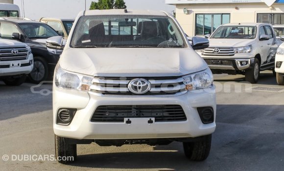 Acheter Import Voiture Toyota Hilux Blanc à Import - Dubai, Artibonite Acheter Import Voiture Toyota Hilux Blanc à Import - Dubai, Artibonite