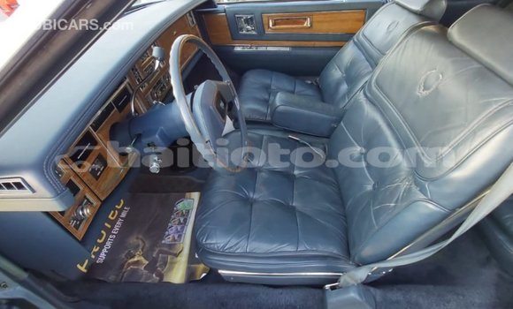 Acheter Import Voiture Cadillac Eldorado Bleu à Import - Dubai, Artibonite Acheter Import Voiture Cadillac Eldorado Bleu à Import - Dubai, Artibonite