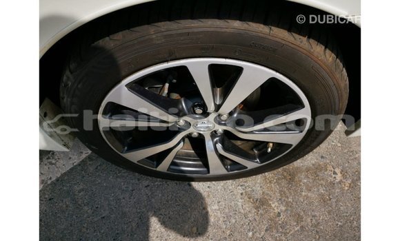 Acheter Import Voiture Nissan Maxima Blanc à Import - Dubai, Artibonite Acheter Import Voiture Nissan Maxima Blanc à Import - Dubai, Artibonite