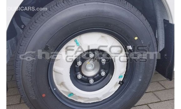 Buy Import Toyota Hiace White Car in Import - Dubai in Artibonite Buy Import Toyota Hiace White Car in Import - Dubai in Artibonite