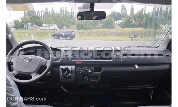 Buy Import Toyota Hiace White Car in Import - Dubai in Artibonite Buy Import Toyota Hiace White Car in Import - Dubai in Artibonite