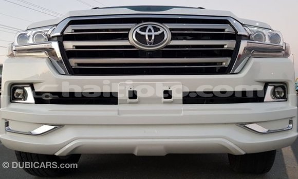 Acheter Import Voiture Toyota Land Cruiser Blanc à Import - Dubai, Artibonite Acheter Import Voiture Toyota Land Cruiser Blanc à Import - Dubai, Artibonite