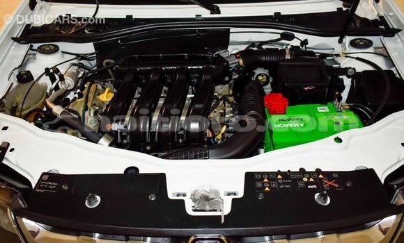 Acheter Import Voiture Renault Duster Blanc à Import - Dubai, Artibonite Acheter Import Voiture Renault Duster Blanc à Import - Dubai, Artibonite