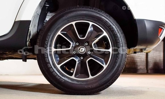 Acheter Import Voiture Renault Duster Blanc à Import - Dubai, Artibonite Acheter Import Voiture Renault Duster Blanc à Import - Dubai, Artibonite
