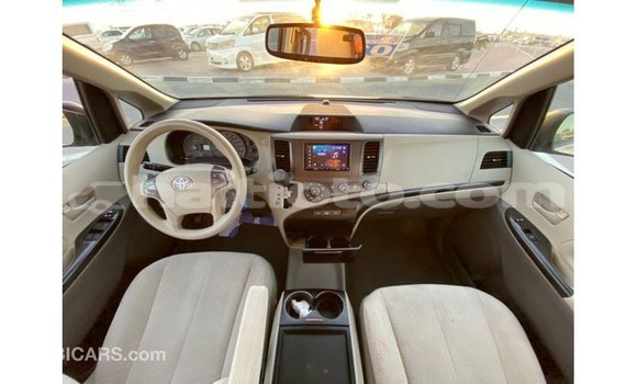 Acheter Import Voiture Toyota Sienna Autre à Import - Dubai, Artibonite Acheter Import Voiture Toyota Sienna Autre à Import - Dubai, Artibonite