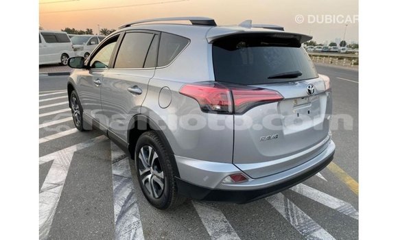 Acheter Import Voiture Toyota 4Runner Autre à Import - Dubai, Artibonite Acheter Import Voiture Toyota 4Runner Autre à Import - Dubai, Artibonite