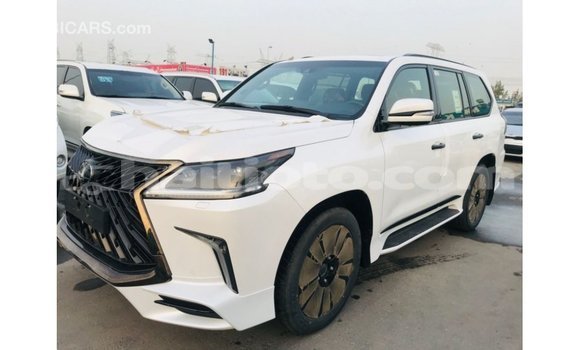 Acheter Import Voiture Lexus LX Blanc à Import - Dubai, Artibonite Acheter Import Voiture Lexus LX Blanc à Import - Dubai, Artibonite