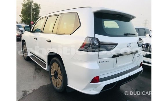 Acheter Import Voiture Lexus LX Blanc à Import - Dubai, Artibonite Acheter Import Voiture Lexus LX Blanc à Import - Dubai, Artibonite
