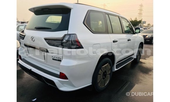 Acheter Import Voiture Lexus LX Blanc à Import - Dubai, Artibonite Acheter Import Voiture Lexus LX Blanc à Import - Dubai, Artibonite
