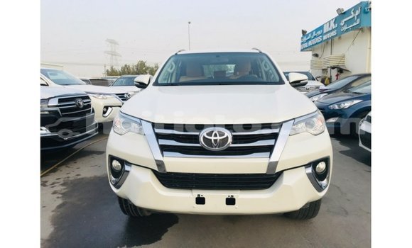 Acheter Import Voiture Toyota Fortuner Blanc à Import - Dubai, Artibonite Acheter Import Voiture Toyota Fortuner Blanc à Import - Dubai, Artibonite