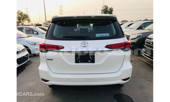 Acheter Import Voiture Toyota Fortuner Blanc à Import - Dubai, Artibonite Acheter Import Voiture Toyota Fortuner Blanc à Import - Dubai, Artibonite