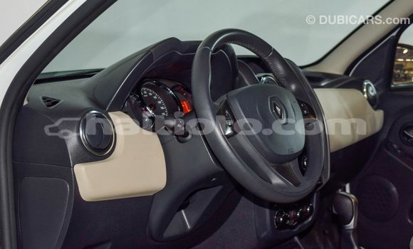 Acheter Import Voiture Renault Duster Blanc à Import - Dubai, Artibonite Acheter Import Voiture Renault Duster Blanc à Import - Dubai, Artibonite