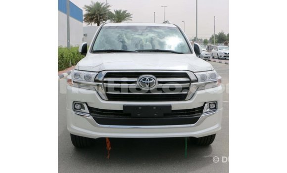 Acheter Import Voiture Toyota Land Cruiser Blanc à Import - Dubai, Artibonite Acheter Import Voiture Toyota Land Cruiser Blanc à Import - Dubai, Artibonite