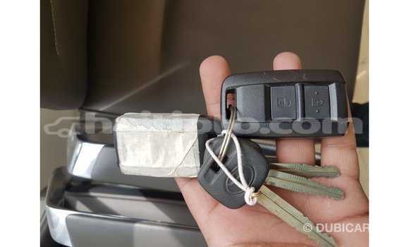 Acheter Import Voiture Toyota Land Cruiser Beige à Import - Dubai, Artibonite Acheter Import Voiture Toyota Land Cruiser Beige à Import - Dubai, Artibonite