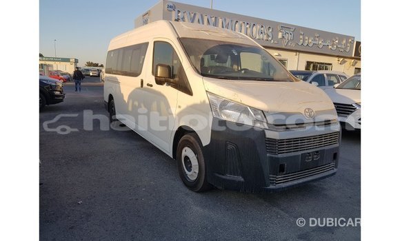 Acheter Import Voiture Toyota Hiace Blanc à Import - Dubai, Artibonite Acheter Import Voiture Toyota Hiace Blanc à Import - Dubai, Artibonite