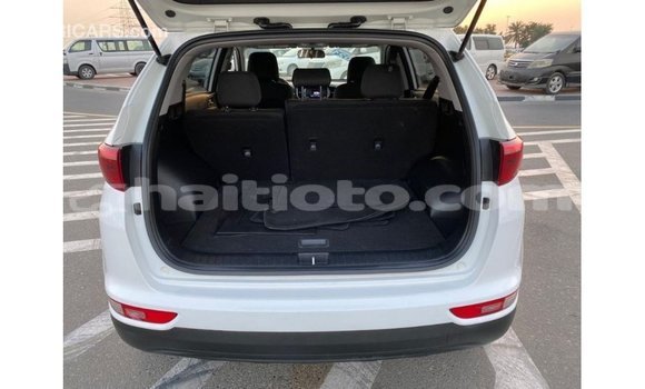 Acheter Import Voiture Kia Sportage Blanc à Import - Dubai, Artibonite Acheter Import Voiture Kia Sportage Blanc à Import - Dubai, Artibonite
