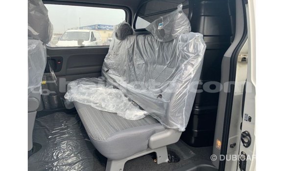 Acheter Import Voiture Hyundai Cargo Blanc à Import - Dubai, Artibonite Acheter Import Voiture Hyundai Cargo Blanc à Import - Dubai, Artibonite