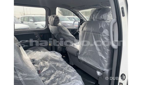 Acheter Import Voiture Hyundai Cargo Blanc à Import - Dubai, Artibonite Acheter Import Voiture Hyundai Cargo Blanc à Import - Dubai, Artibonite