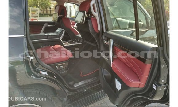 Acheter Import Voiture Toyota Land Cruiser Noir à Import - Dubai, Artibonite Acheter Import Voiture Toyota Land Cruiser Noir à Import - Dubai, Artibonite