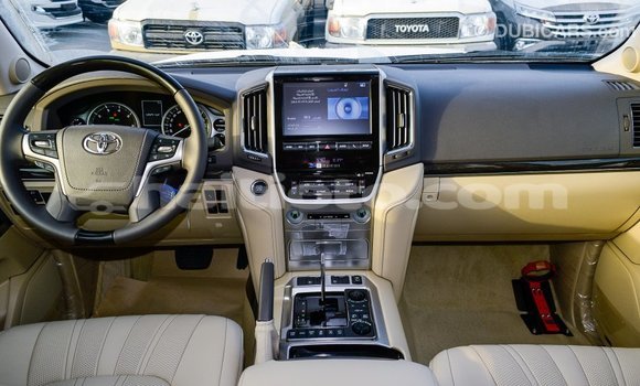 Acheter Import Voiture Toyota Land Cruiser Noir à Import - Dubai, Artibonite Acheter Import Voiture Toyota Land Cruiser Noir à Import - Dubai, Artibonite